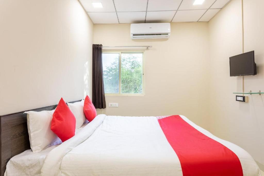 Hotel Jagtara Residency Indaur Exteriér fotografie